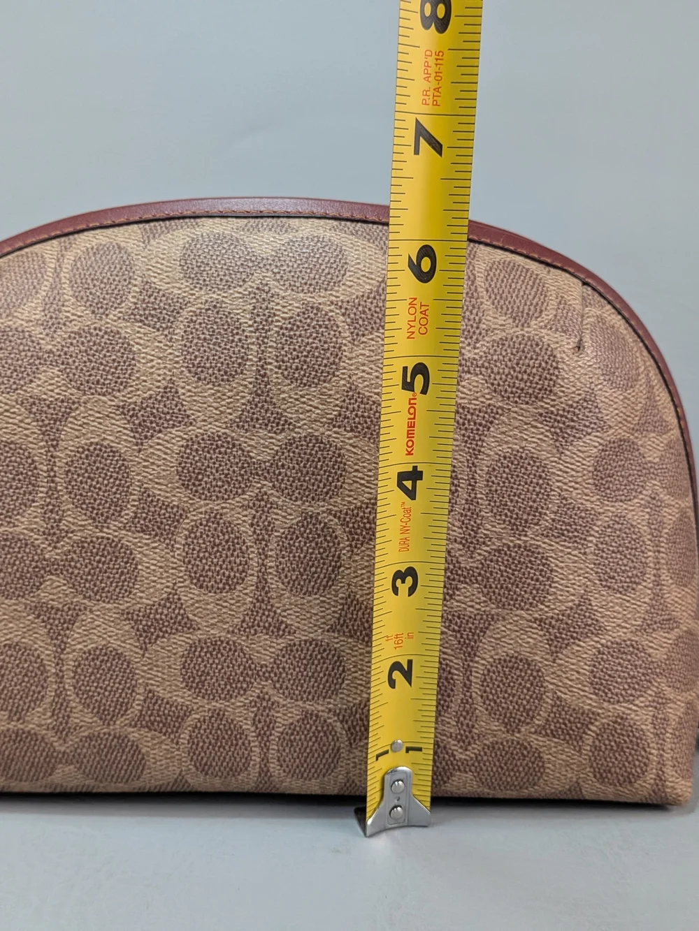 COACH Cosmetic Pouch Julienne Case 22 Coated Canvas Signature C3488 Zip Domed